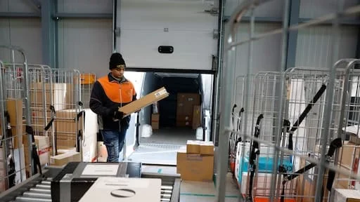 Belgisch Bpost stopt met pakketjes sturen naar VS, PostNL 'in gesprek'