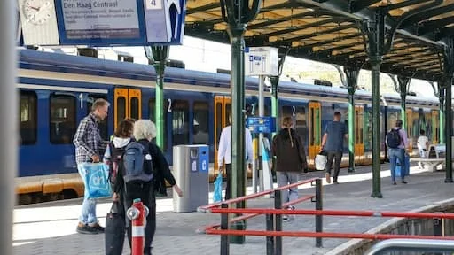 NS en vakbonden bereiken cao-akkoord na nachtelijke onderhandelingen
